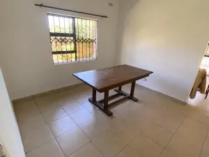 4 Bedroom House to Rent in Borrowdale West