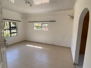 4 Bedroom House to Rent in Borrowdale West
