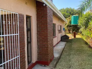 4 Bedroom House to Rent in Borrowdale West