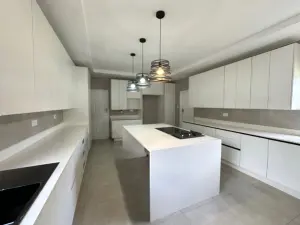 6 Bedroom House to Rent in Kambanji