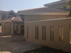 4 Bedroom House to Rent in Borrowdale Brooke