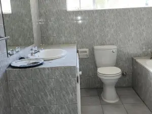 Townhouse/Complex/Cluster to Rent in Highlands