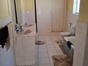 4 Bedroom House to Rent in Greendale