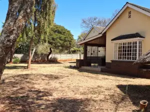 4 Bedroom House to Rent in Greendale