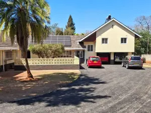 4 Bedroom House to Rent in Greendale