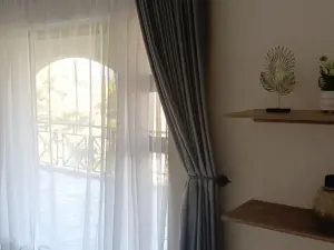 5 Bedroom House to Rent in Helensvale