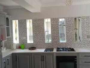 5 Bedroom House to Rent in Helensvale
