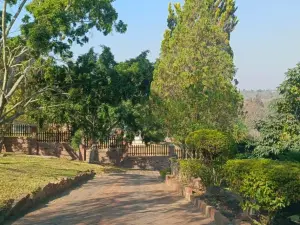 5 Bedroom House to Rent in Helensvale