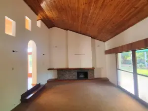 4 Bedroom House to Rent in Greendale North