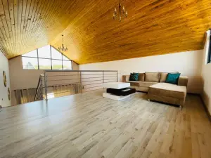 Townhouse/Complex/Cluster to Rent in Arlington