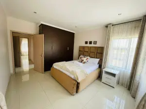 Townhouse/Complex/Cluster to Rent in Arlington