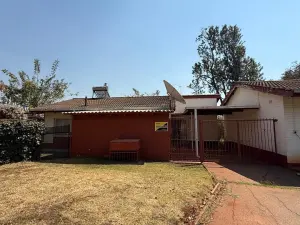 Townhouse/Complex/Cluster to Rent in Mount Pleasant