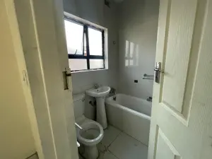 Flat/Apartment to Rent in Greendale