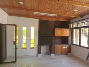 3 Bedroom House to Rent in Alexandra Park