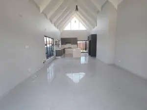 Townhouse/Complex/Cluster to Rent in Marlborough