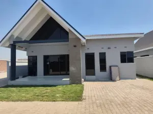 Townhouse/Complex/Cluster to Rent in Marlborough