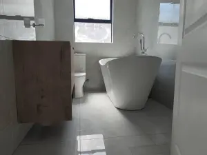 Townhouse/Complex/Cluster to Rent in Marlborough