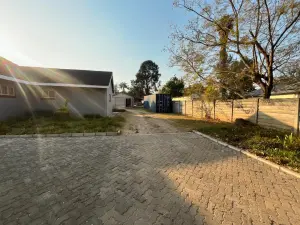 Commercial Property to Rent in Highlands
