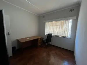 Commercial Property to Rent in Highlands