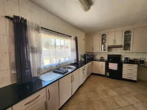3 Bedroom Cottage/Garden Flat to Rent in Prospect