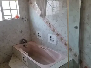 4 Bedroom House to Rent in Westgate