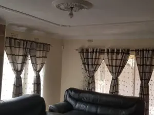 3 Bedroom House to Rent in Budiriro