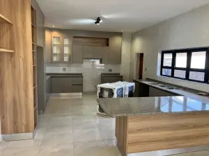 Townhouse/Complex/Cluster to Rent