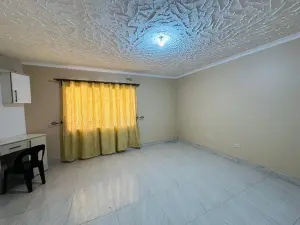 5 Bedroom House to Rent in Mount Pleasant Heights