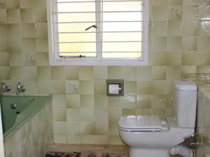 5 Bedroom House to Rent in Greendale