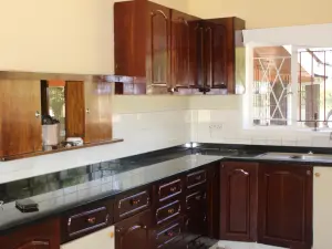 5 Bedroom House to Rent in Greendale