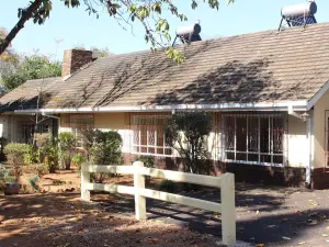 5 Bedroom House to Rent in Greendale