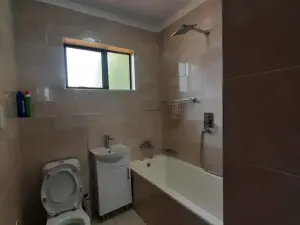 Flat/Apartment to Rent in Avondale