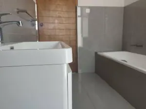 Townhouse/Complex/Cluster to Rent in Marlborough