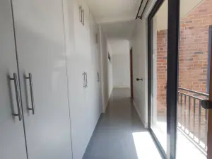 Townhouse/Complex/Cluster to Rent in Marlborough