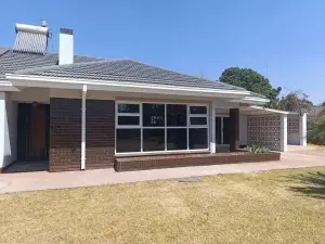 4 Bedroom House to Rent in Mount Pleasant