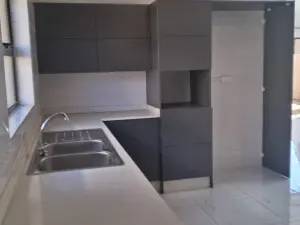 Townhouse/Complex/Cluster to Rent in Bluff Hill