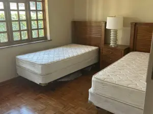 5 Bedroom House to Rent in Alexandra Park