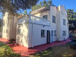 5 Bedroom House to Rent in Emerald Hill
