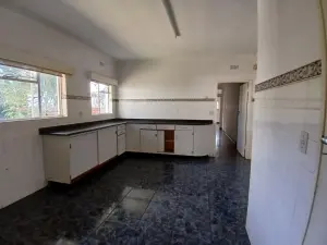 4 Bedroom House to Rent in Alexandra Park
