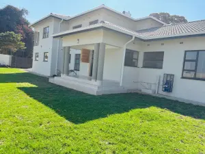 6 Bedroom House to Rent in Glen Lorne