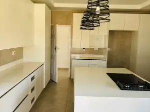 6 Bedroom House to Rent in Glen Lorne