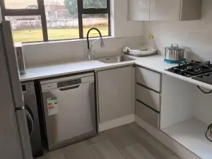 3 Bedroom Cottage/Garden Flat to Rent in Helensvale