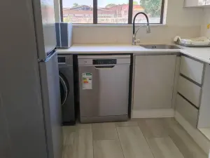 3 Bedroom Cottage/Garden Flat to Rent in Helensvale