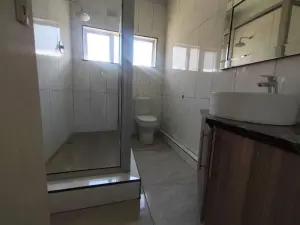 7 Bedroom House to Rent in Greystone Park
