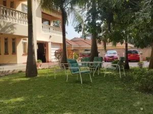 5 Bedroom House to Rent in Emerald Hill