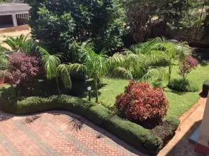 5 Bedroom House to Rent in Emerald Hill