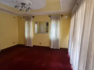 5 Bedroom House to Rent in Emerald Hill