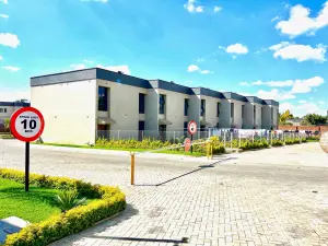 Townhouse/Complex/Cluster to Rent in Strathaven