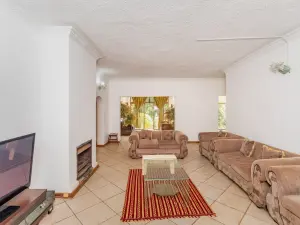 4 Bedroom House to Rent in Glen Lorne