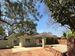 Townhouse/Complex/Cluster to Rent